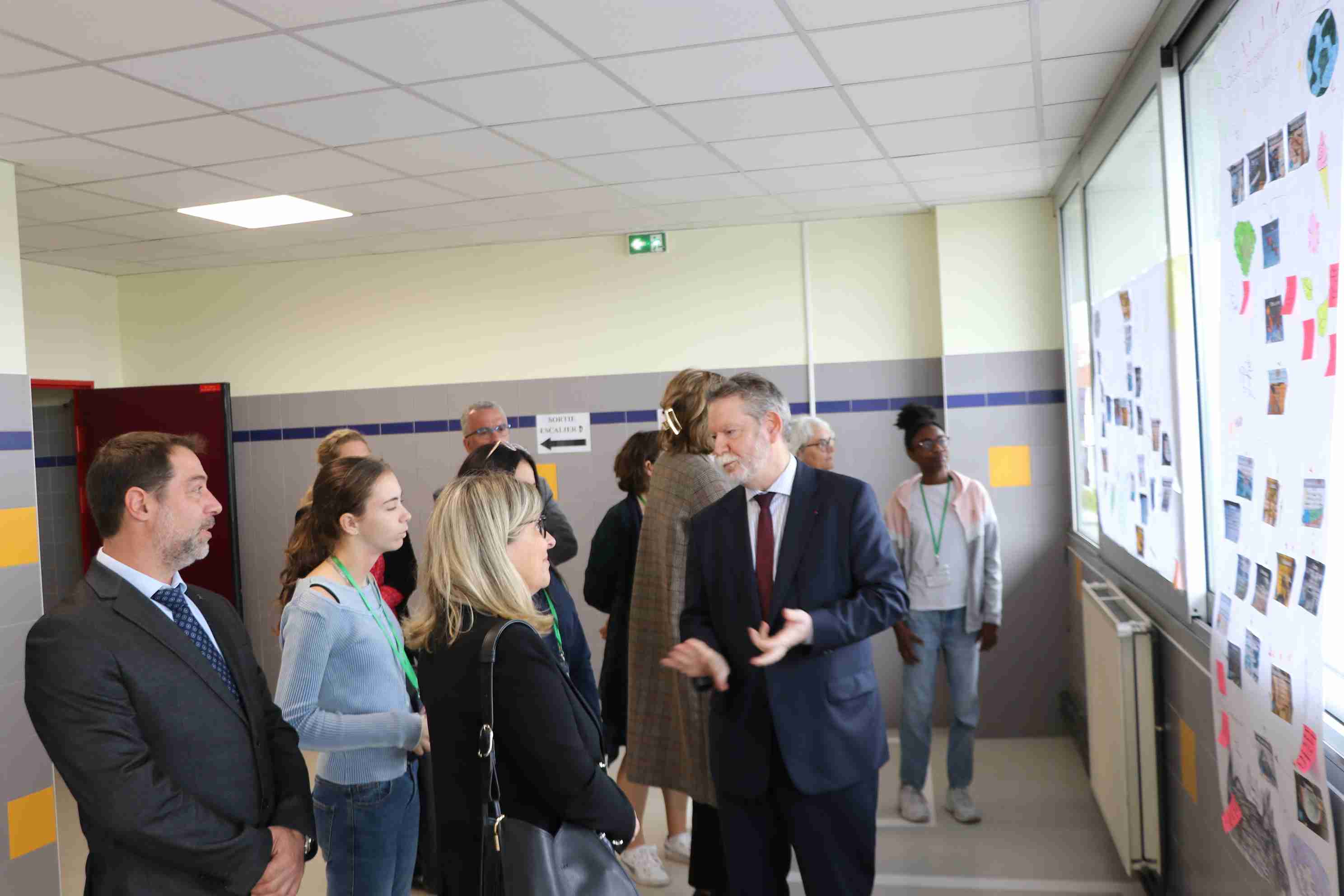 Visite du recteur au collège Anne Frank à Bussy-Saint-Georges