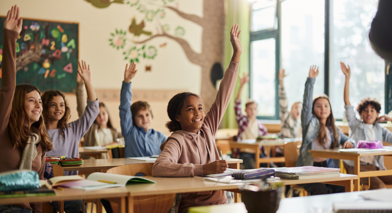 Enfants dans une salle de classe