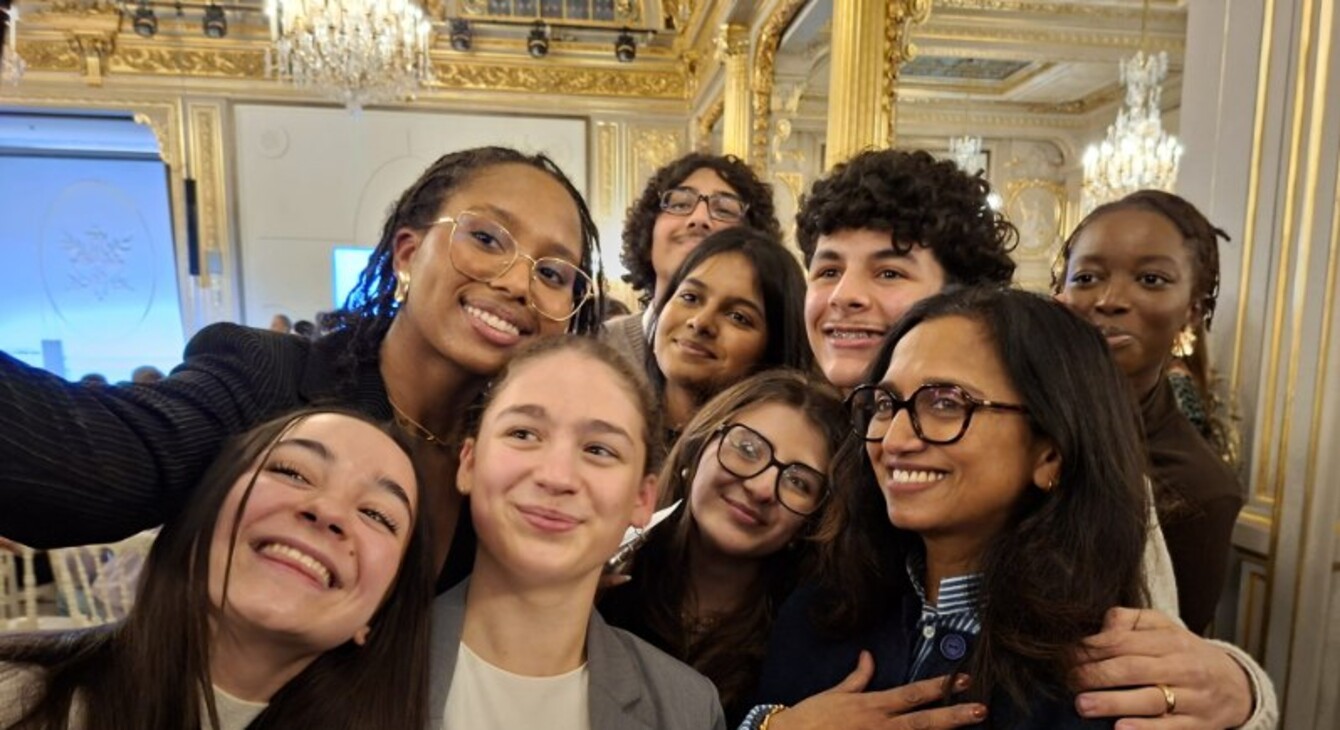 Jeunes jurés à la cérémonie de remise du prix Goncourt des lycéens 2025 à l'Elysée