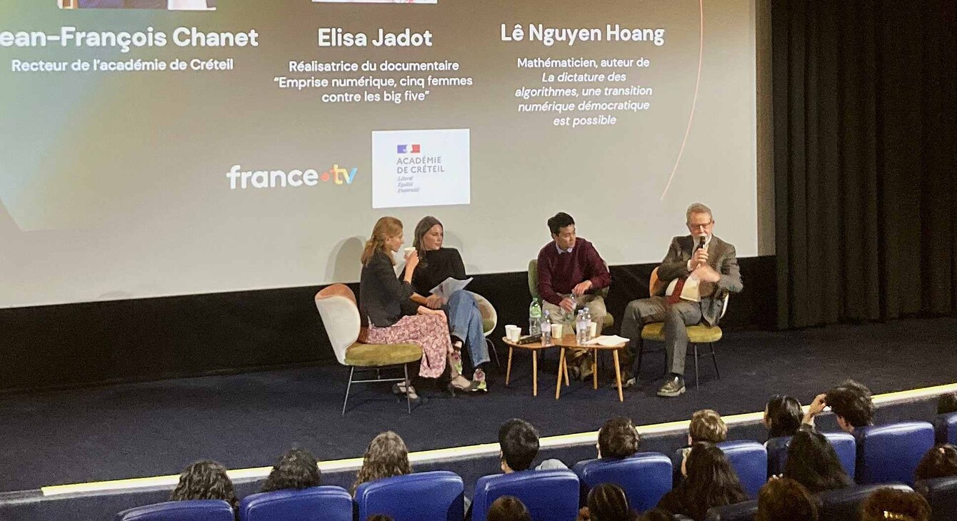 Projection du film documentaire Emprise numérique, cinq femmes contre les big five