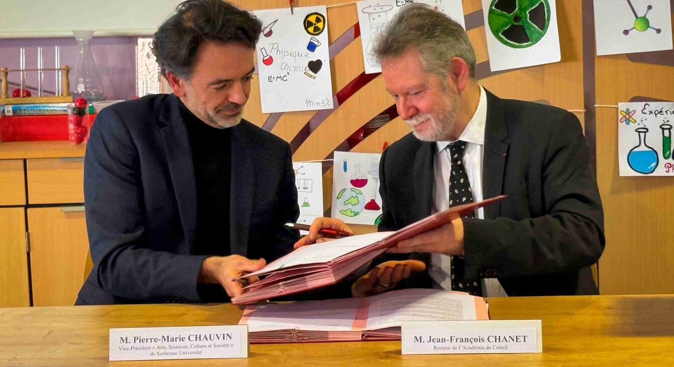Signature d'une convention de partenariat entre l’académie de Créteil et la Maison pour la science Paris - Île-de-France