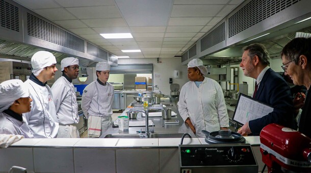 Visite du recteur au lycée des métiers de l’hôtellerie et de la restauration François-Rabelais à Dugny (93)